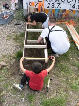 DogShitSpot — Bauarbeiten auf dem Gelände, Bauwoche